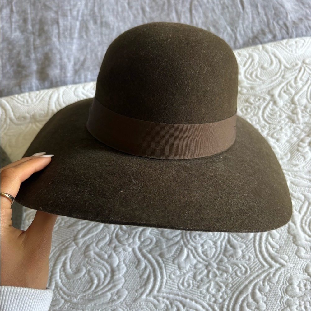 Elegant Dark Brown Women's Wide-Brim Hat